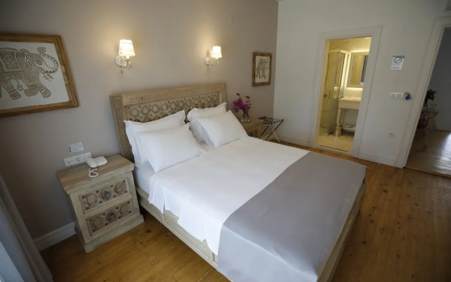 No 10 Hotel