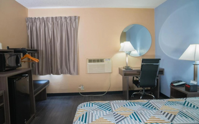 Motel 6 Litchfield, IL