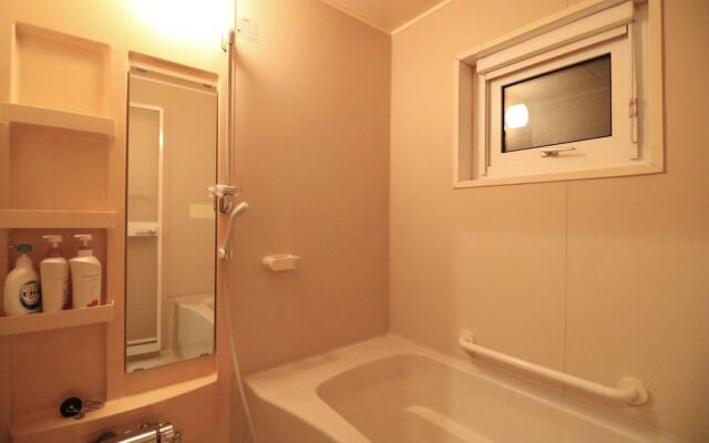 Sky Court 717