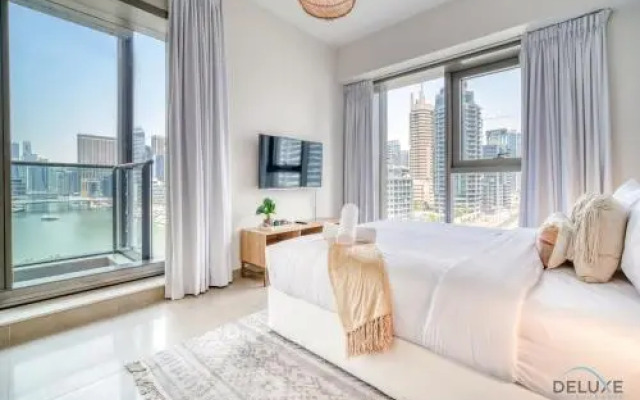 KeyHost - Sparkle Tower 1BR Dubai Marina - K2630