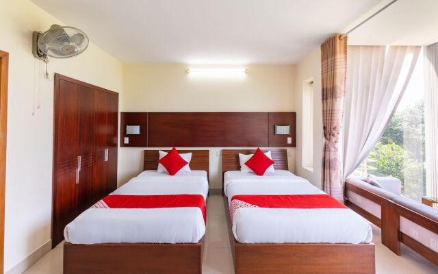OYO 416 Giao Thông Hotel