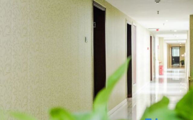 Youth Business Hotel