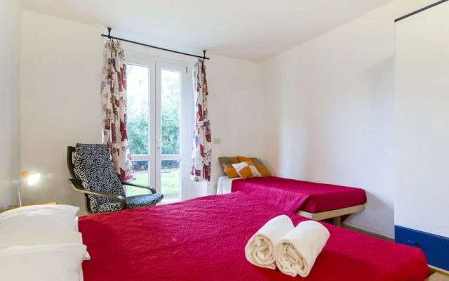 Nelson Mandela Forum Flat