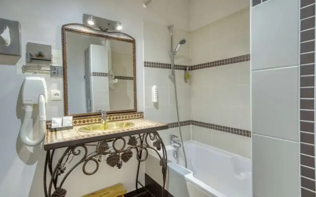 Hotel Restaurant Le Gardon - Pont du Gard