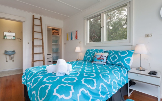 Sunseeker Cottage – Guest Rooms – Melbourne