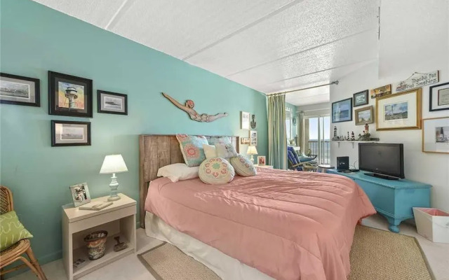 Jacksonville Beachdrifter 403 - Two Bedroom Condo