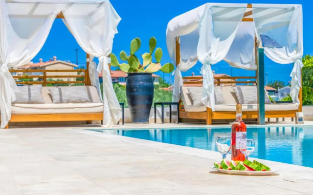 Made of Blue Luxury Suites Collection