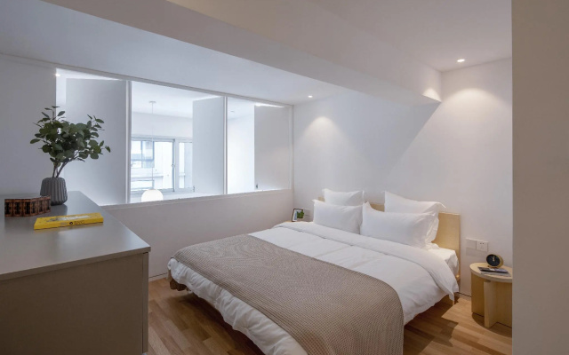 base WENDING Serviced Apartment