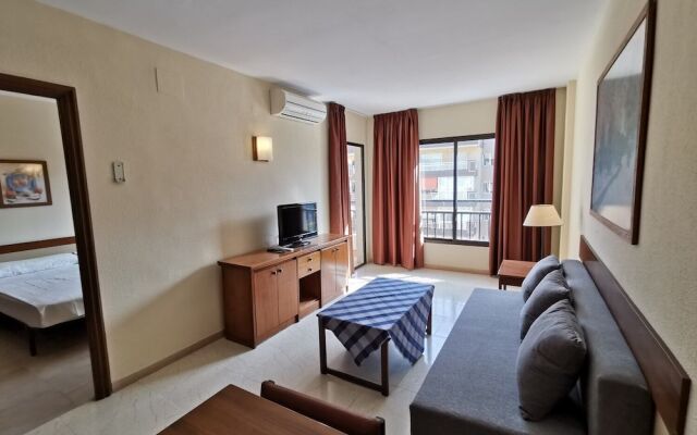First Beachline with Sea View and Pool Ref 36
