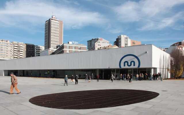 Bianc1 · Light-Filled Apartment With Garden Downtown