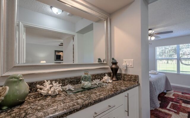 Vista Verde East 2-212