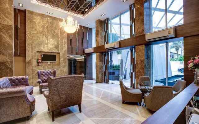Luxury Condo Sukhumvit 11-13 Asoke Nana Nightlife