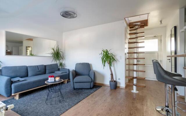 Stylish 2 Room Maisonette Hannover