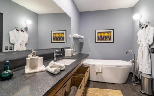 JavierInn Suites