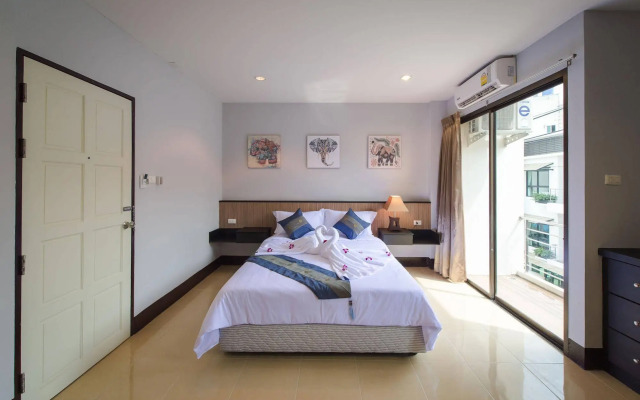 The SR Residence