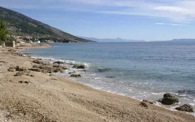 Cvita - 150 m From Pebble Beach - SA1