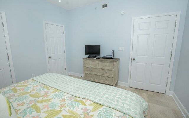 Oceania 506 3 Bedroom Condo by RedAwning