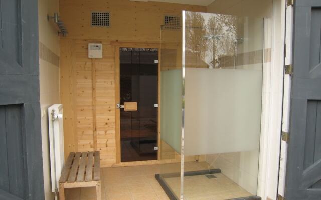 Spacious Villa near Sea in Sluis