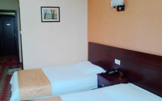 Jiangyan 996 Business Hotel