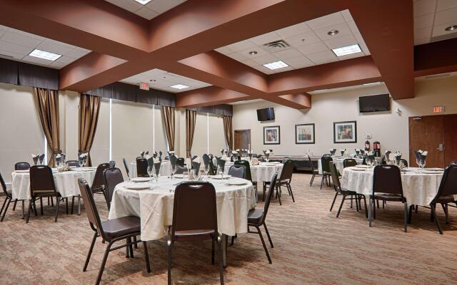 Best Western Plus Chateau Inn Sylvan Lake