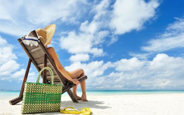 1299 Laurel Grove 3 Bedroom Home by RedAwning