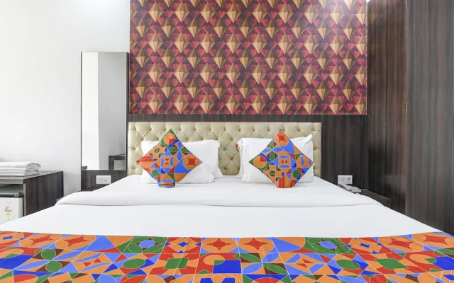 FabHotel Prime Eco Park