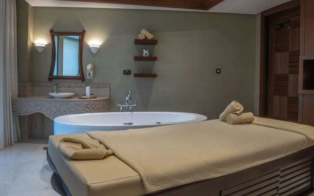 The Diplomat Radisson BLU Hotel, Residence & Spa