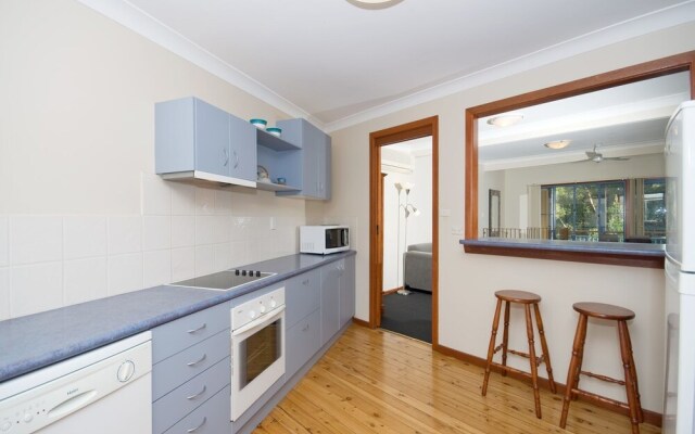 Baggies on Dutchies, 9 Burbong Street