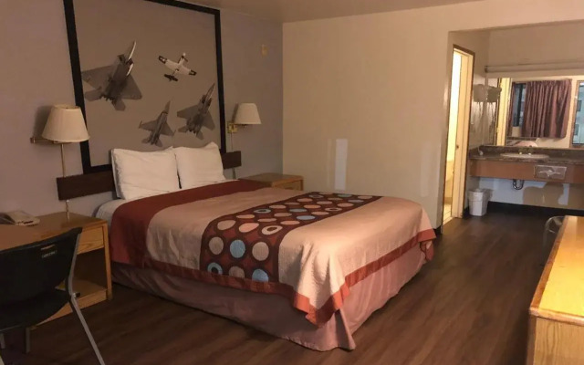 Super 8 By Wyndham Phoenix Metro North