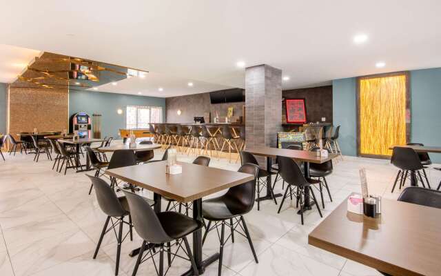 Quality Inn & Conference Centre