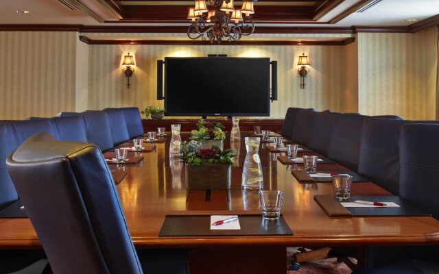 Renaissance Shoals Resort and Spa