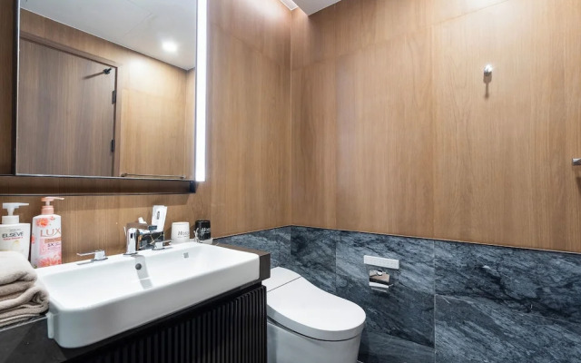 Lexington Residence Luxury Vacation