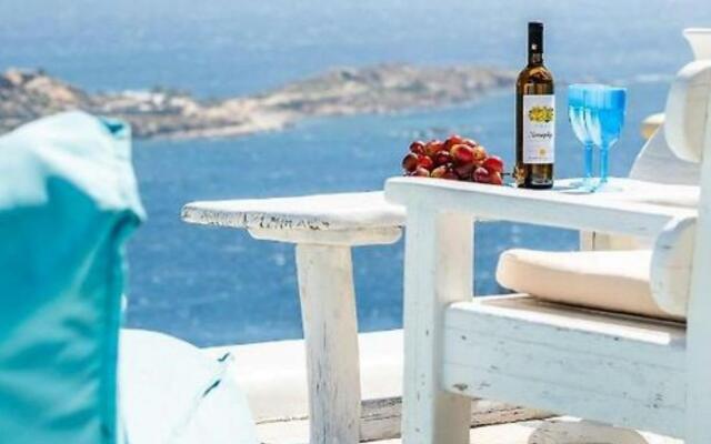 Beachfront Villa Giovanna-Premium Location&Jacuzzi