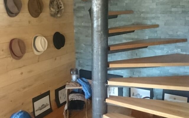 LOYEHILL Chalet. Swiss Alps Escape