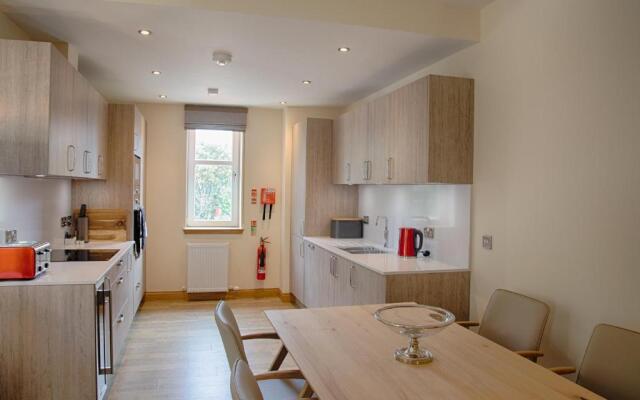 Royal Golf Apartments