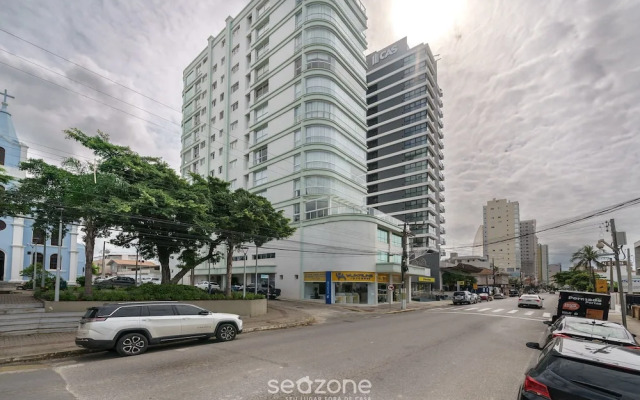 Seaview Apt Condo w/ Pool & BBQ Vce1102