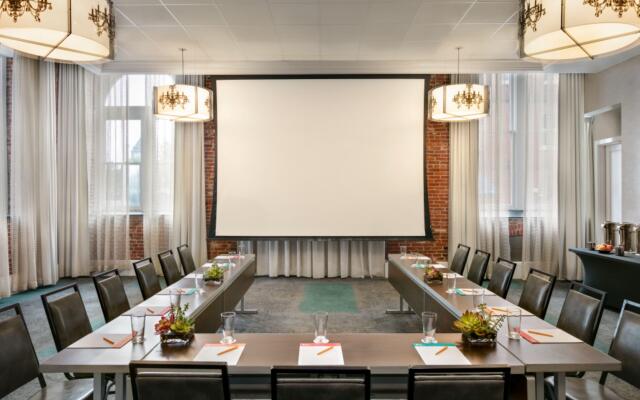 Hotel Indigo Savannah Historic District by IHG