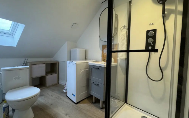 Modern Comfort in the Heart of Le Mans