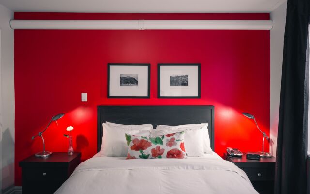 Hometel On Signal Hill