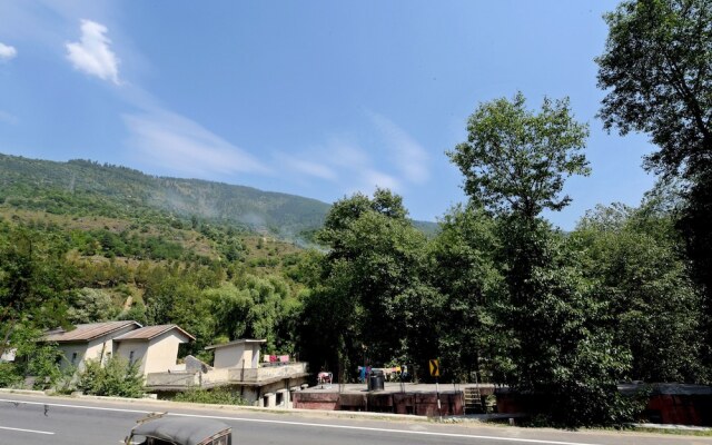 OYO 35923 Impression Inn