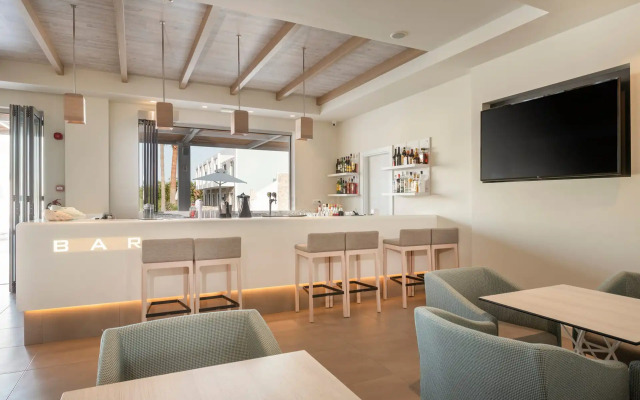 Apollon Windmill Hotel