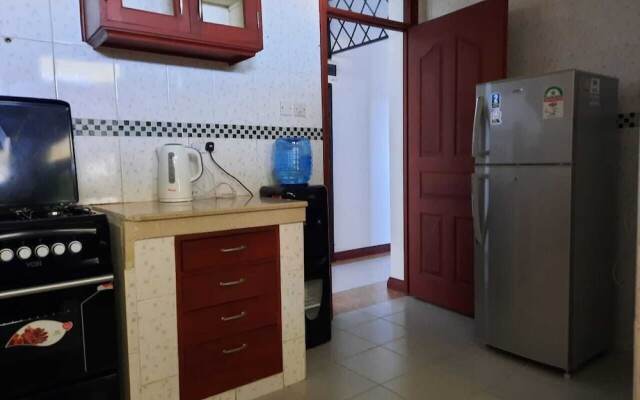 Stay.Plus Queen's Royal Apartments Nyali