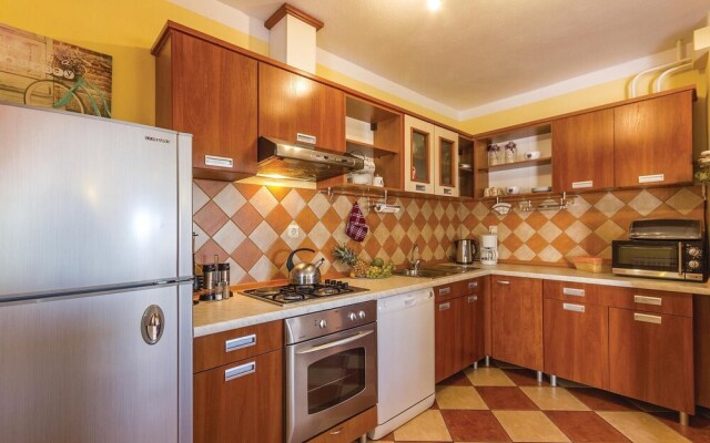 Stunning Home in Vodnjan With Wifi and 3 Bedrooms