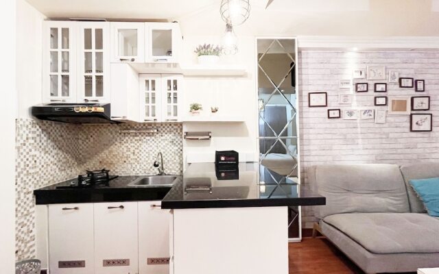 Stylish Studio Room At Apartment Vida View Makassar