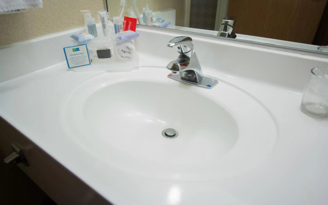Holiday Inn Express Monterrey Galerias by IHG