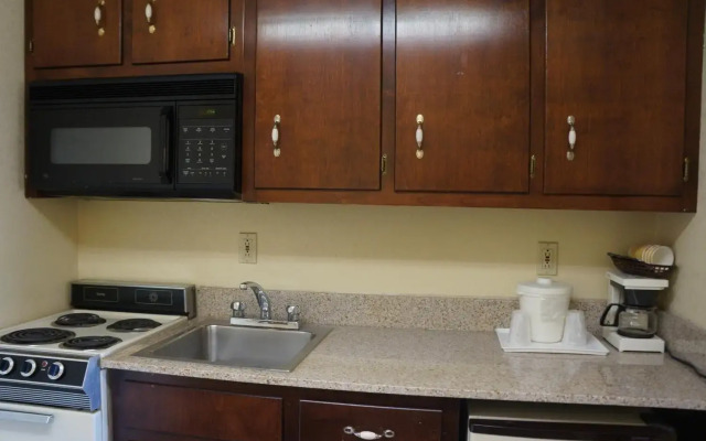GuestHouse Inn Clarksville