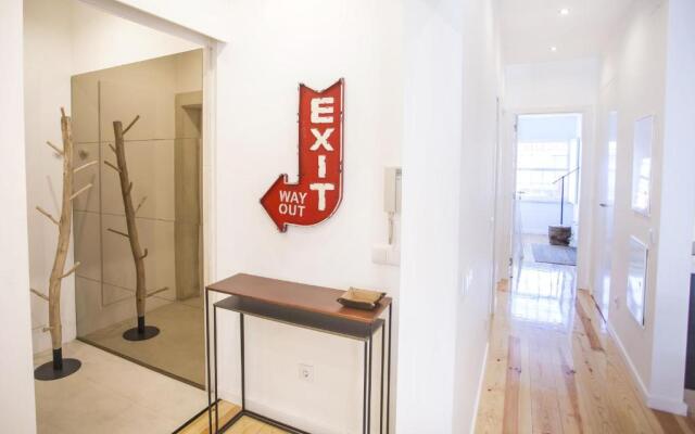 LovelyStay - Cais Apartment River View