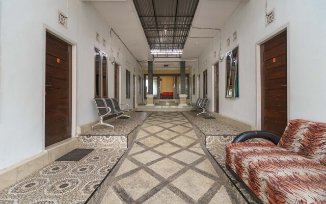 Wisma Dame by RedDoorz