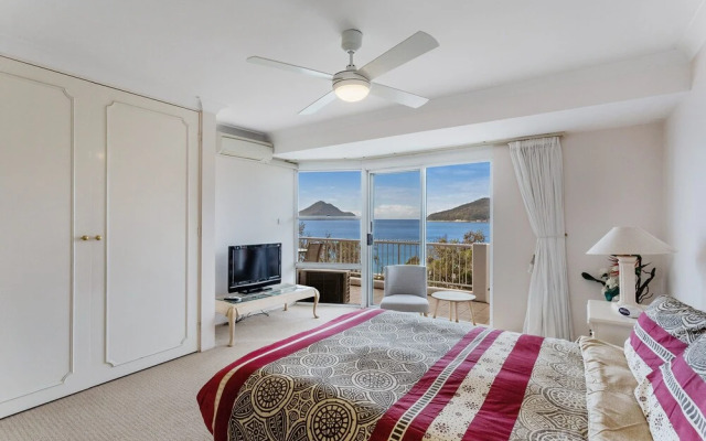 Albacore Unit 8,12 Ondine Close