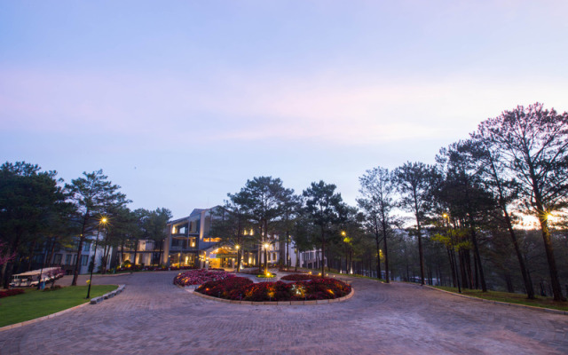 Terracotta Hotel & Villa Tuyen Lam Lake Dalat